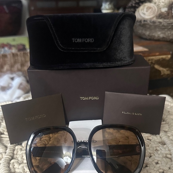 Tom Ford Dark Brown Sunglasses with Velvet Case - Picture 8 of 12